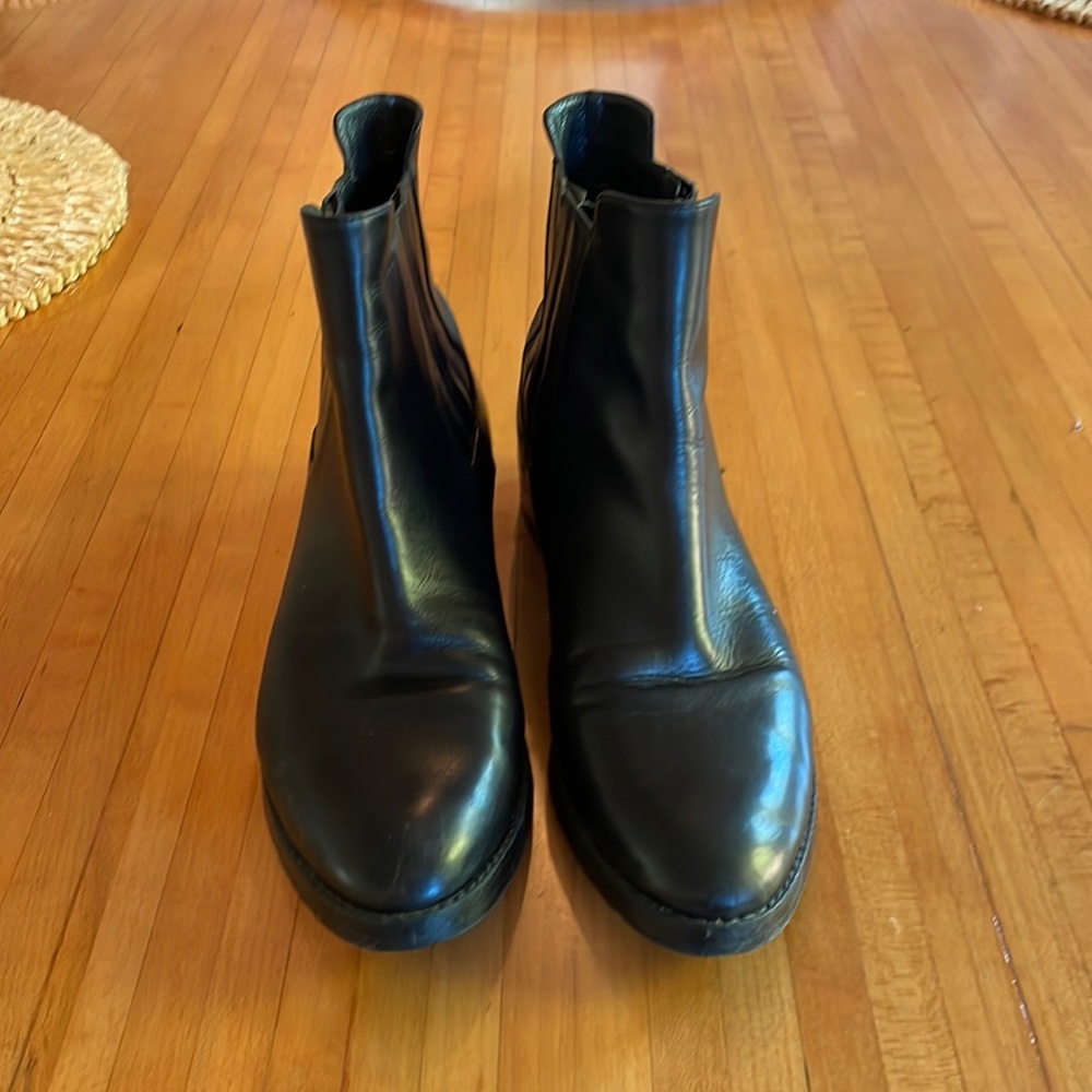 Stuart Weitzman Chelsea Bootie